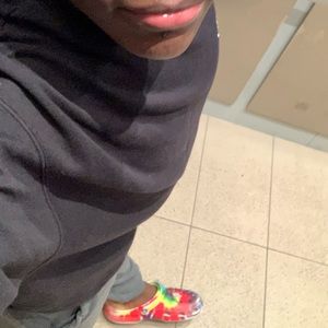 Meet your Posher, Alijah